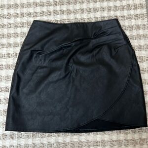Abercrombie black faux leather skirt